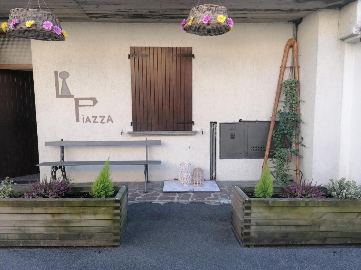 Villa Casa Vacanze 'La Piazza' Zone Exterior foto