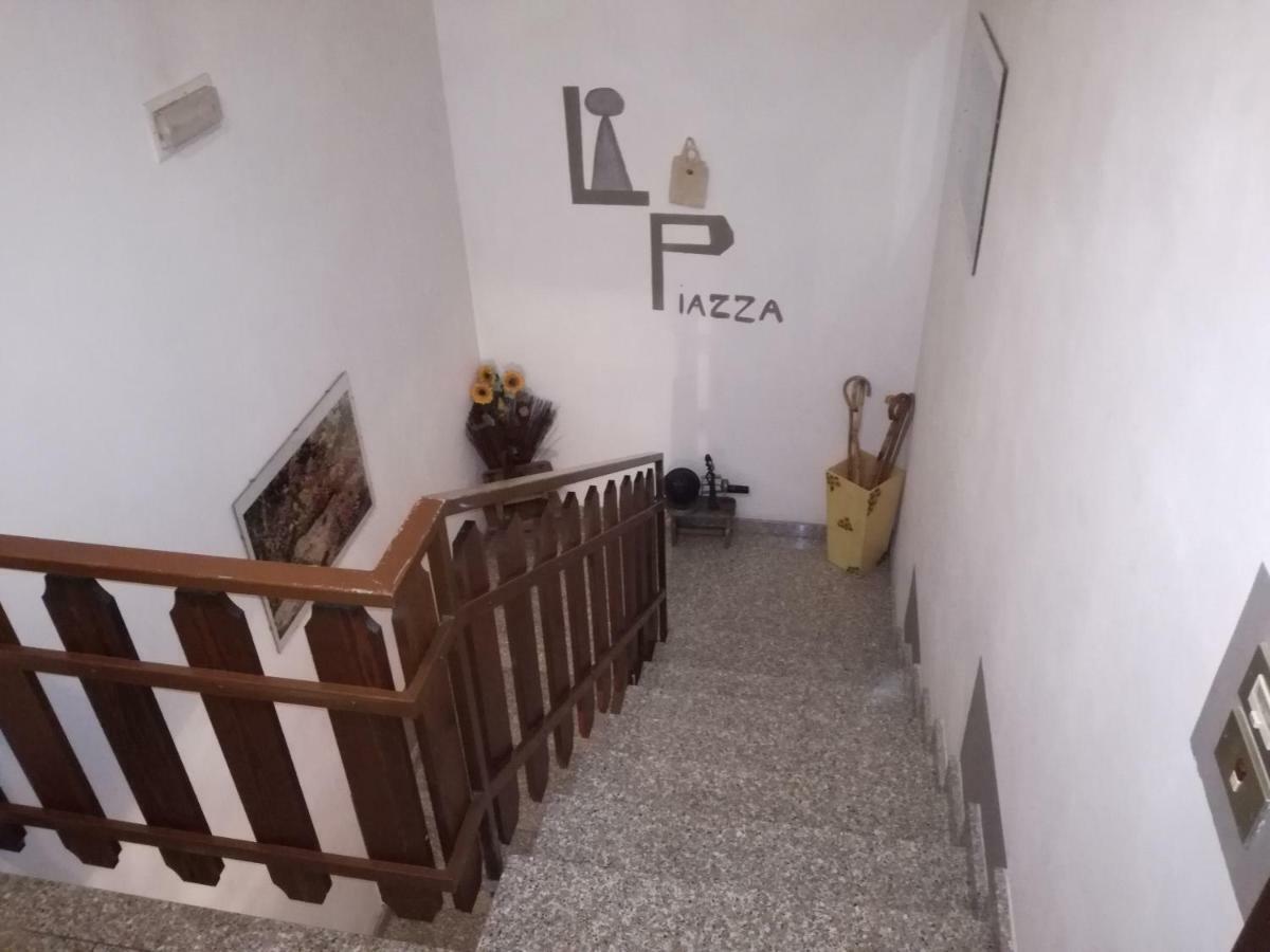 Villa Casa Vacanze 'La Piazza' Zone Exterior foto
